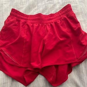 Lulu lemon 4 inch hotty hot shorts